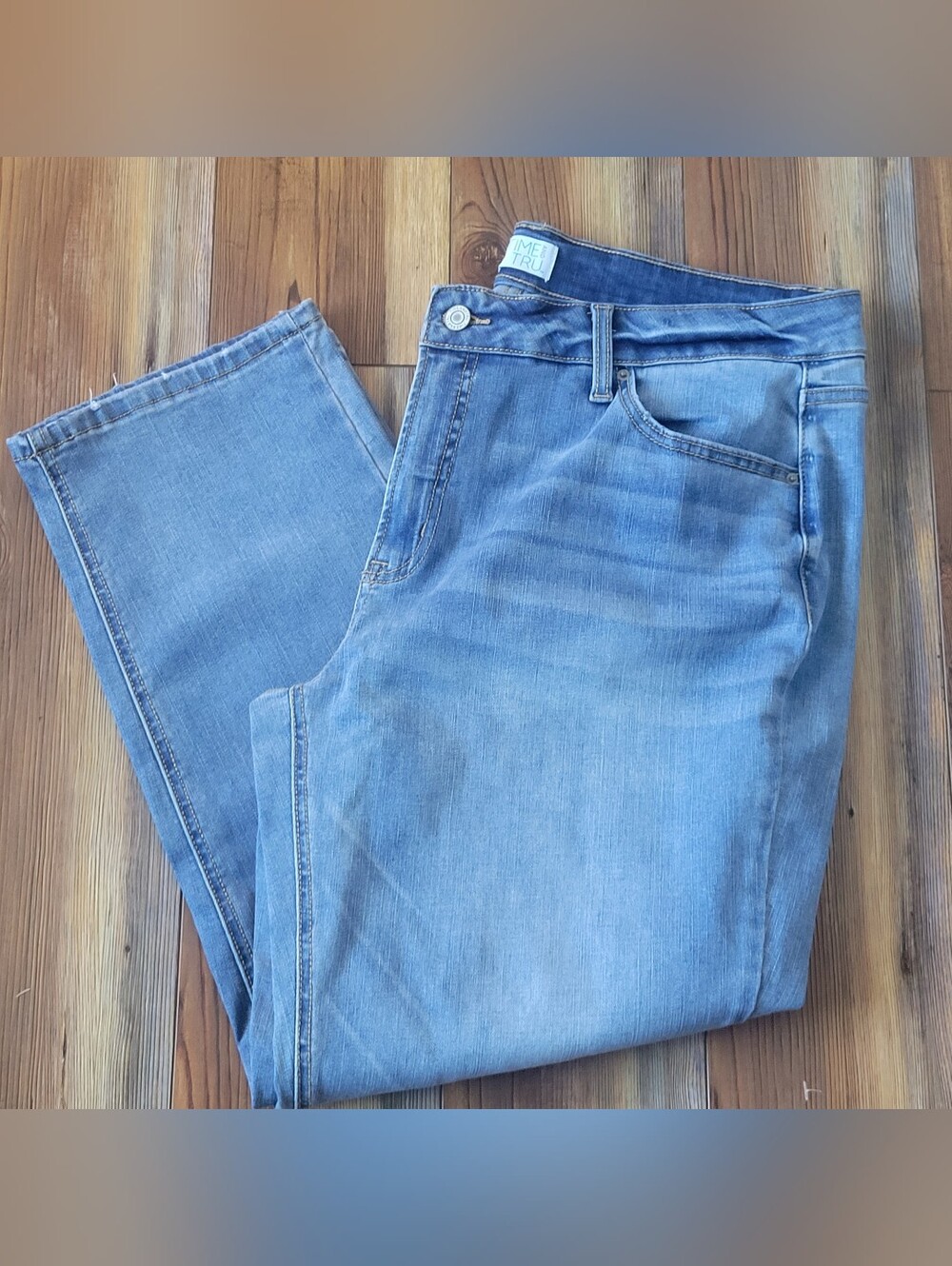 Time And Tru Womens Plus Size 18 Short Lightwash Jeans